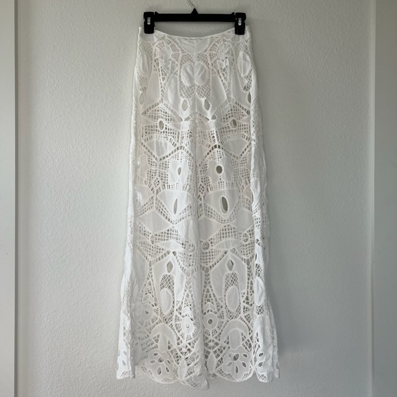 NWT Cult Gaia Cove Cup Up Crochet Pants in White - Picture 3 of 9